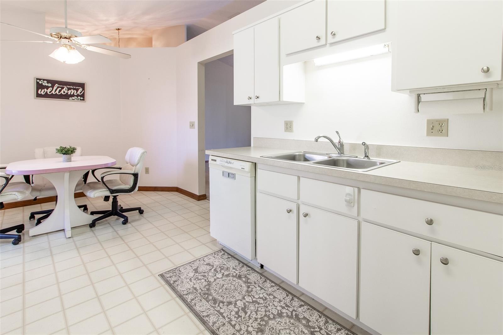 Image 10 of 43 For 5435 24 Street