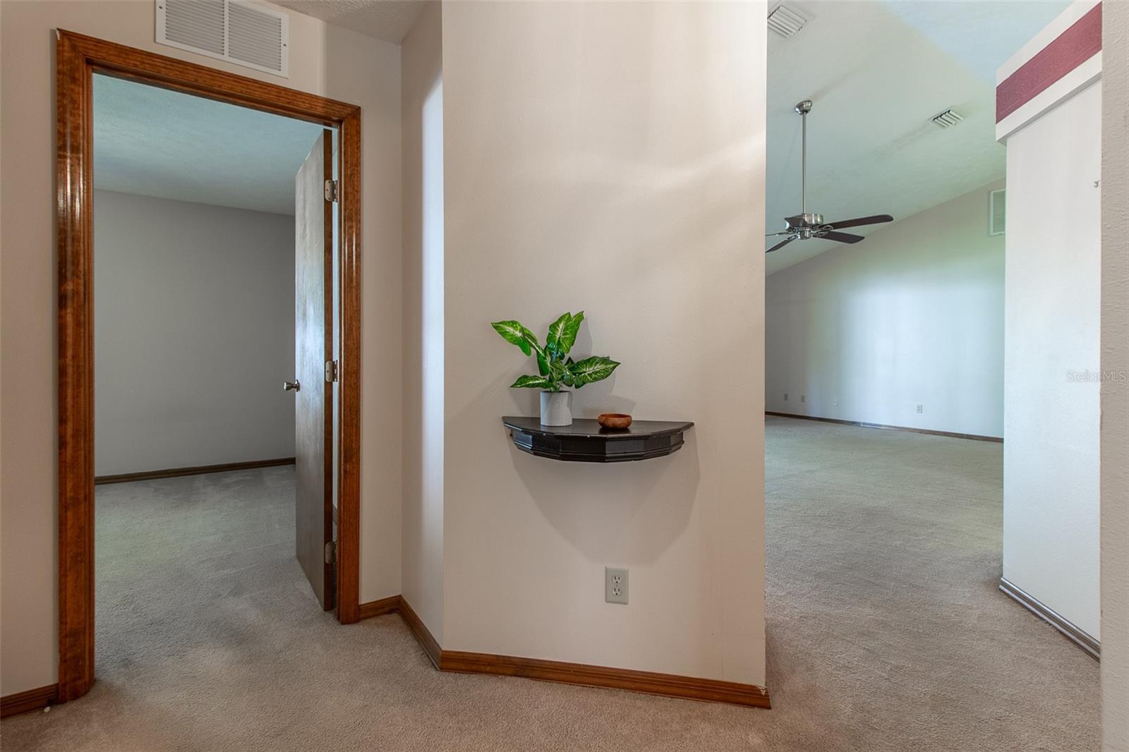 Image 13 of 43 For 5435 24 Street