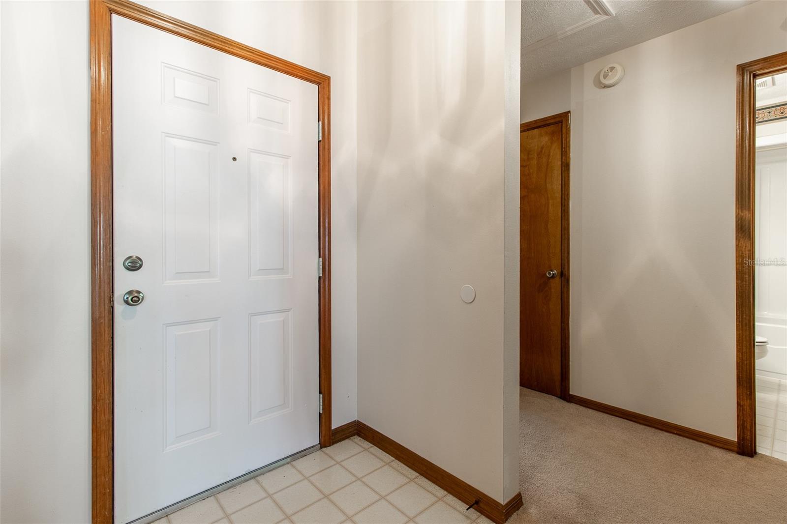 Image 14 of 43 For 5435 24 Street