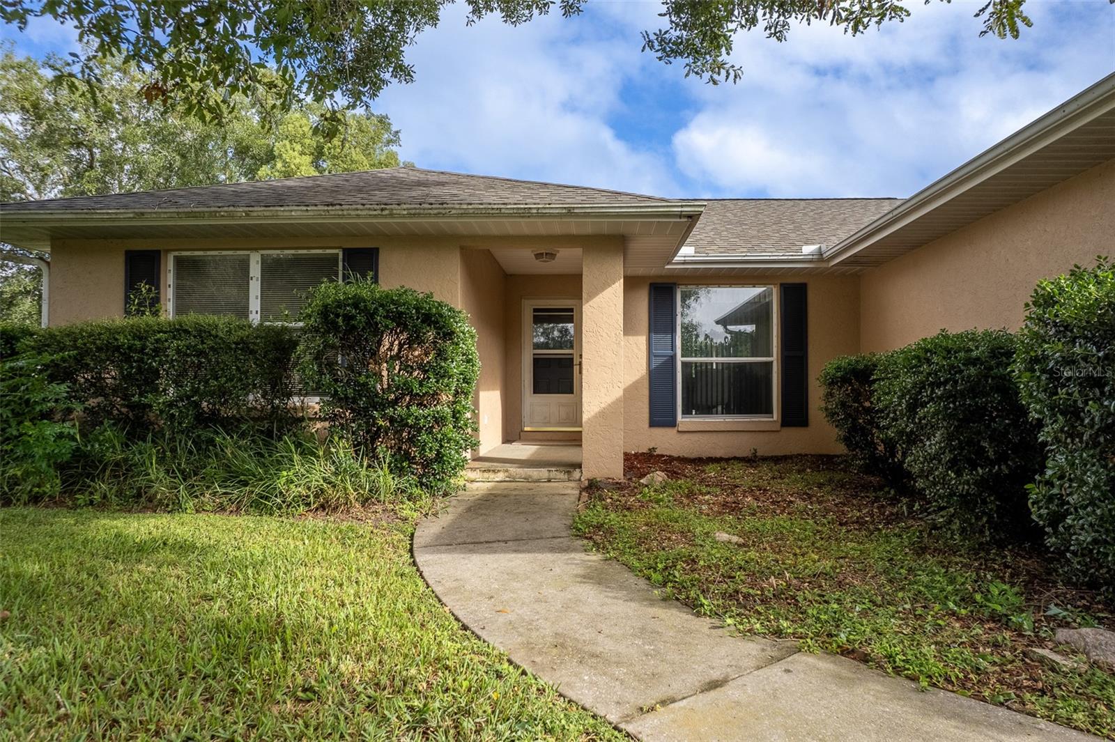 Image 2 of 43 For 5435 24 Street