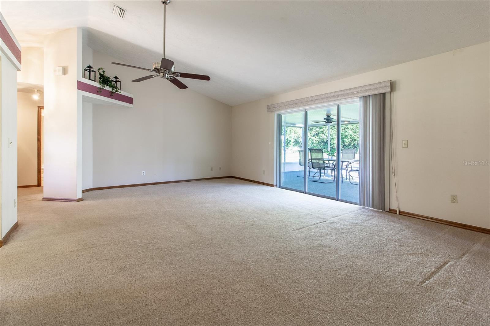 Image 3 of 43 For 5435 24 Street