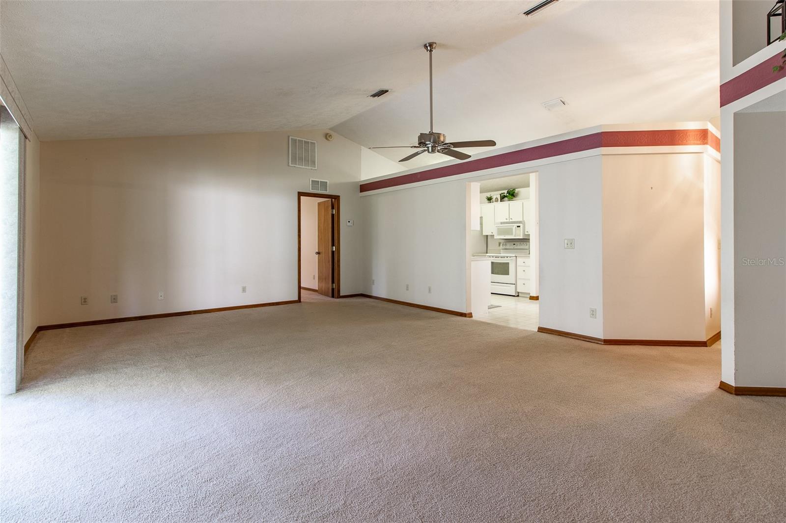 Image 4 of 43 For 5435 24 Street