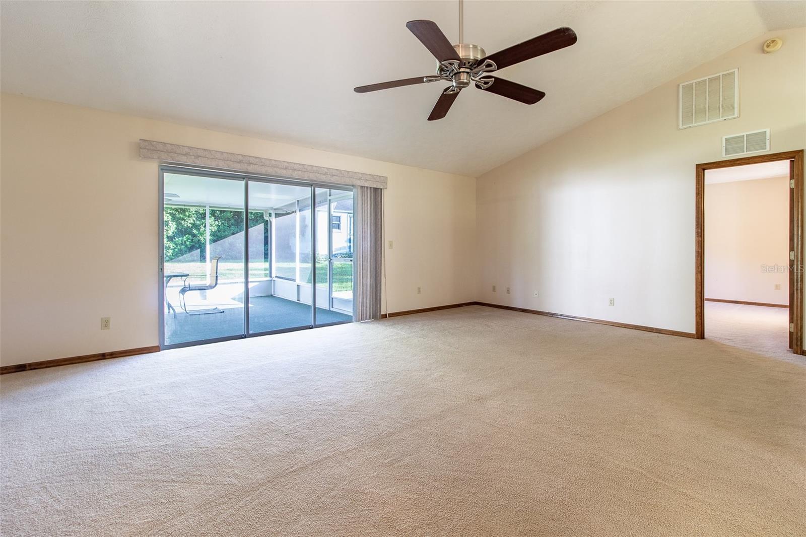 Image 5 of 43 For 5435 24 Street