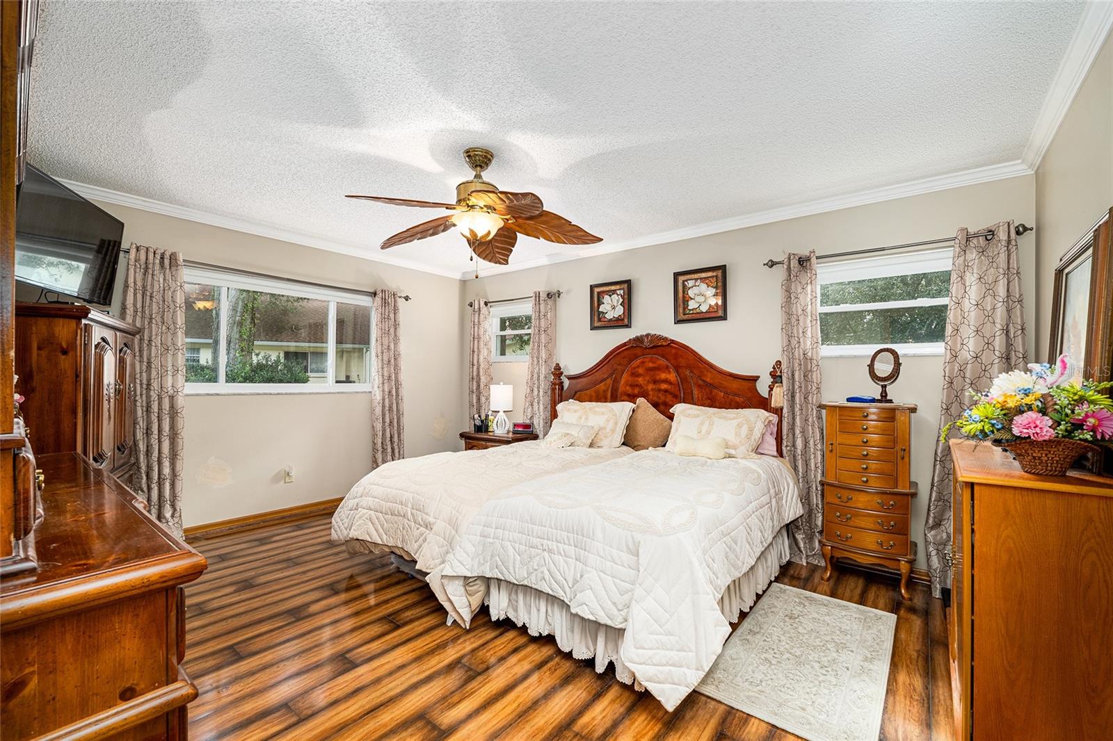 Image 19 of 38 For 9155 83rd Court C