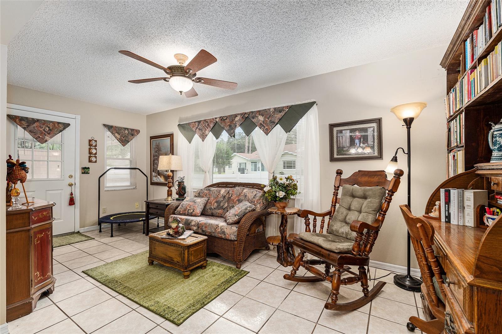 Image 32 of 38 For 9155 83rd Court C