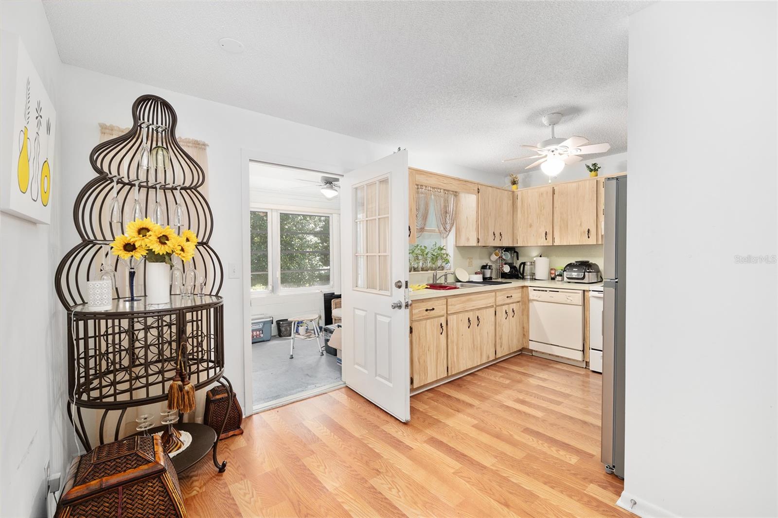 Image 21 of 47 For 8580 97th Lane Road D