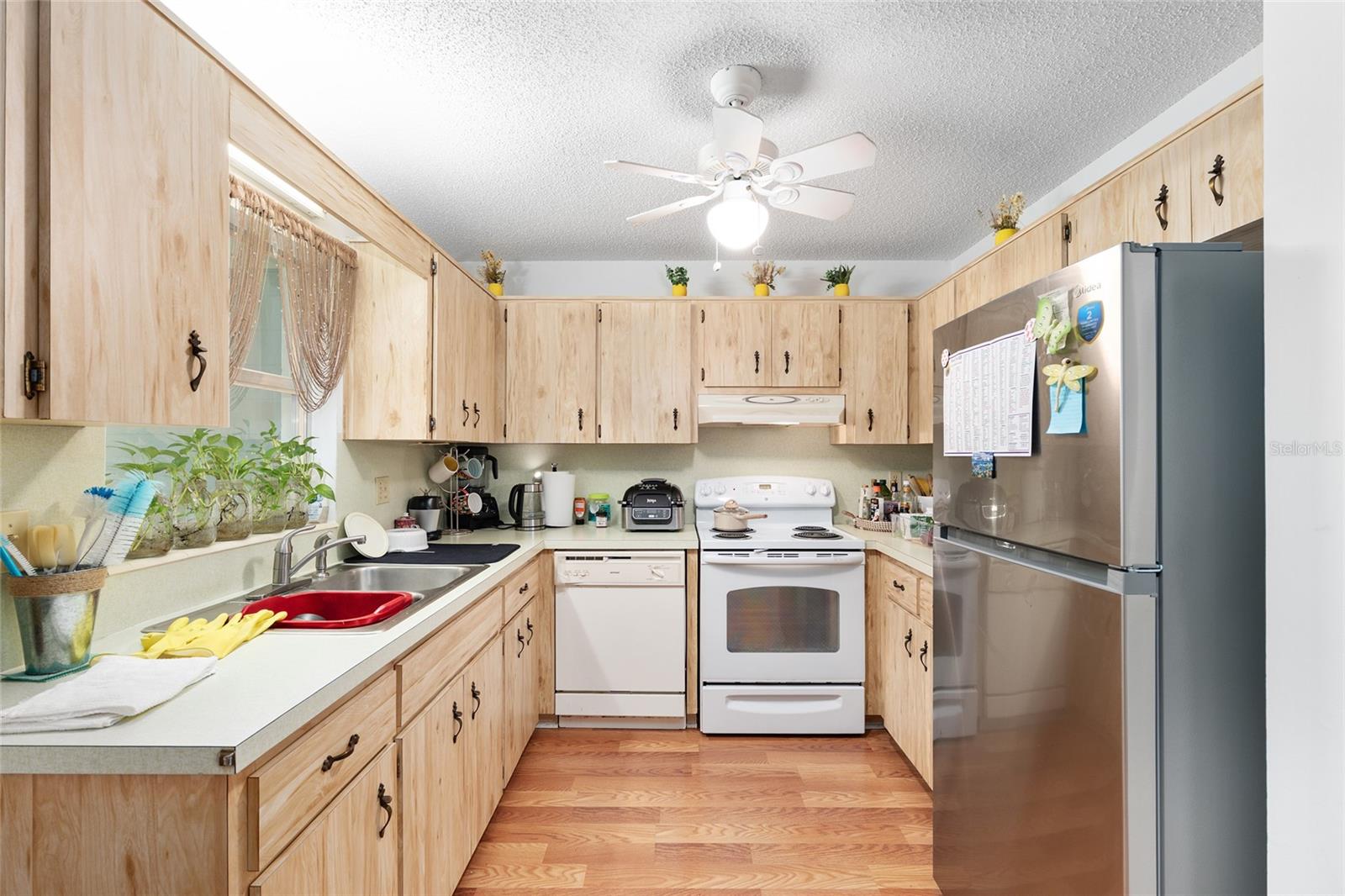 Image 22 of 47 For 8580 97th Lane Road D