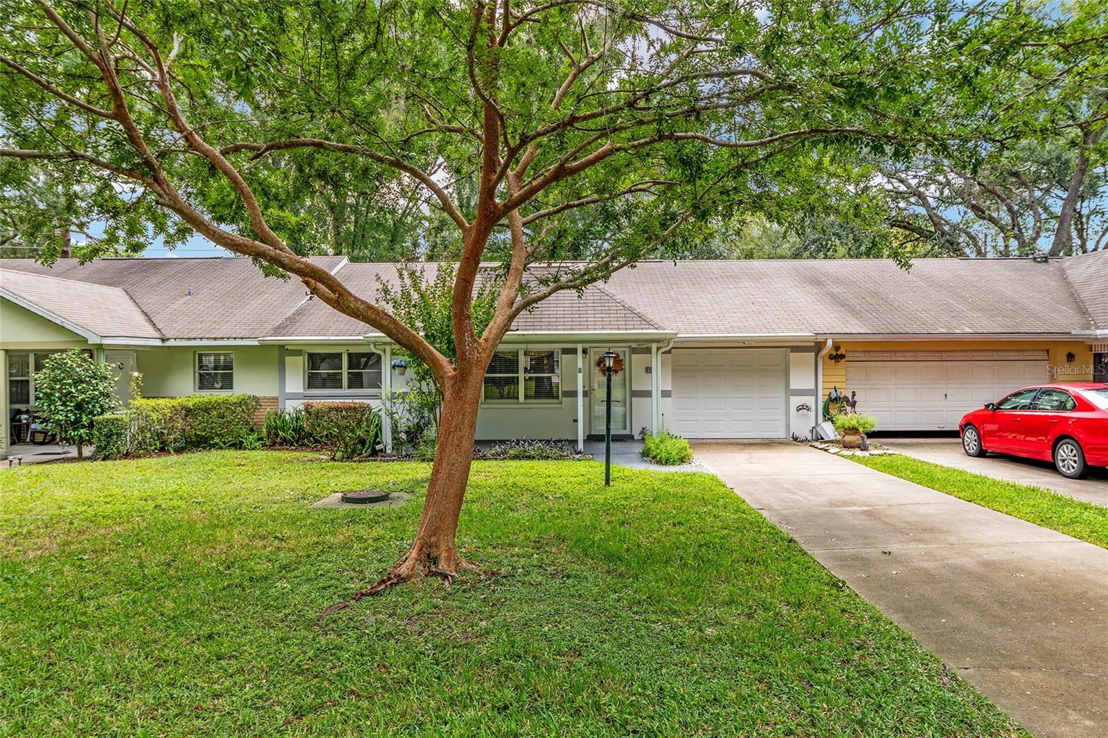 Image 4 of 47 For 8580 97th Lane Road D