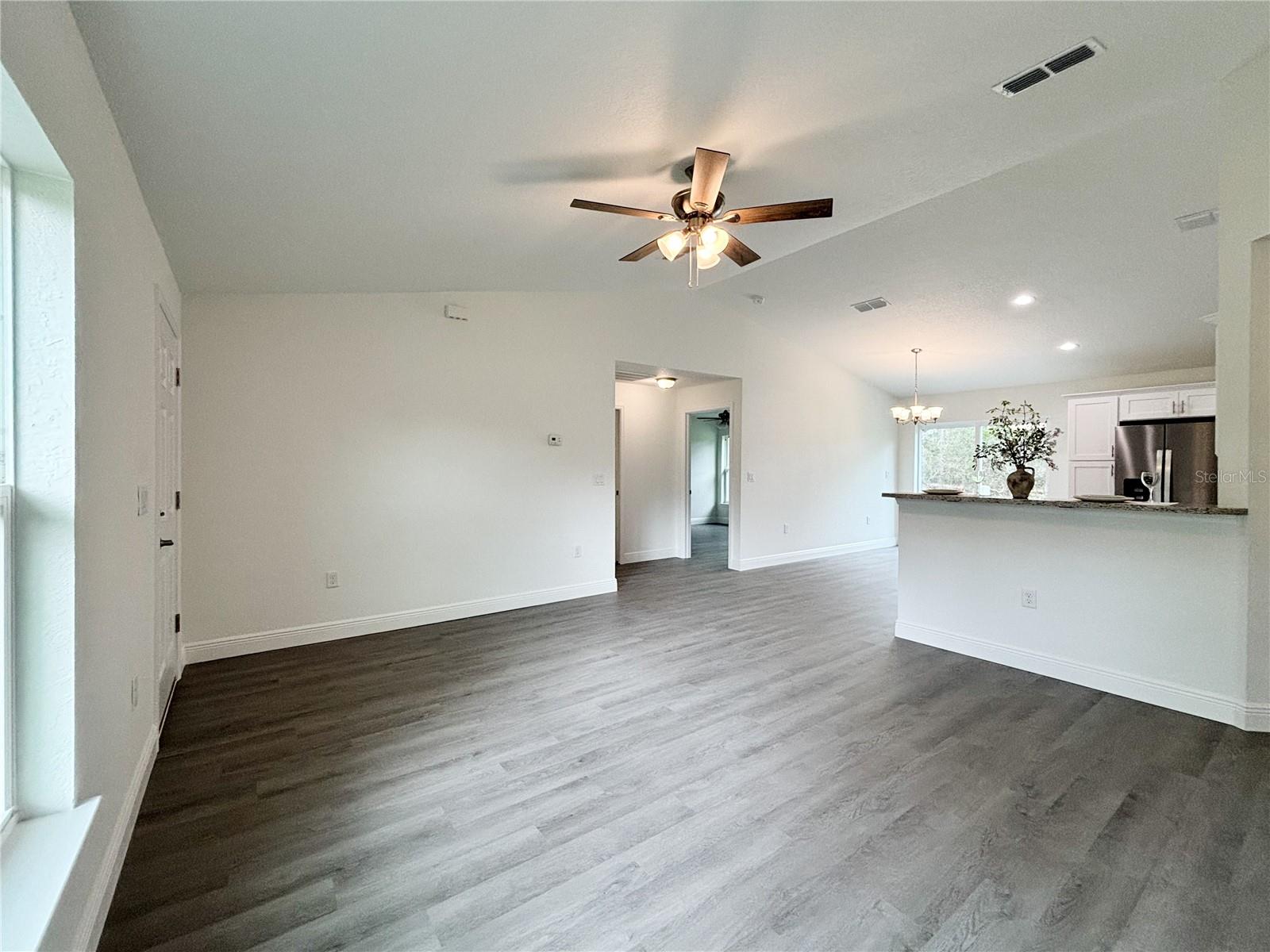 Image 11 of 72 For 2529 Breezy Point Drive