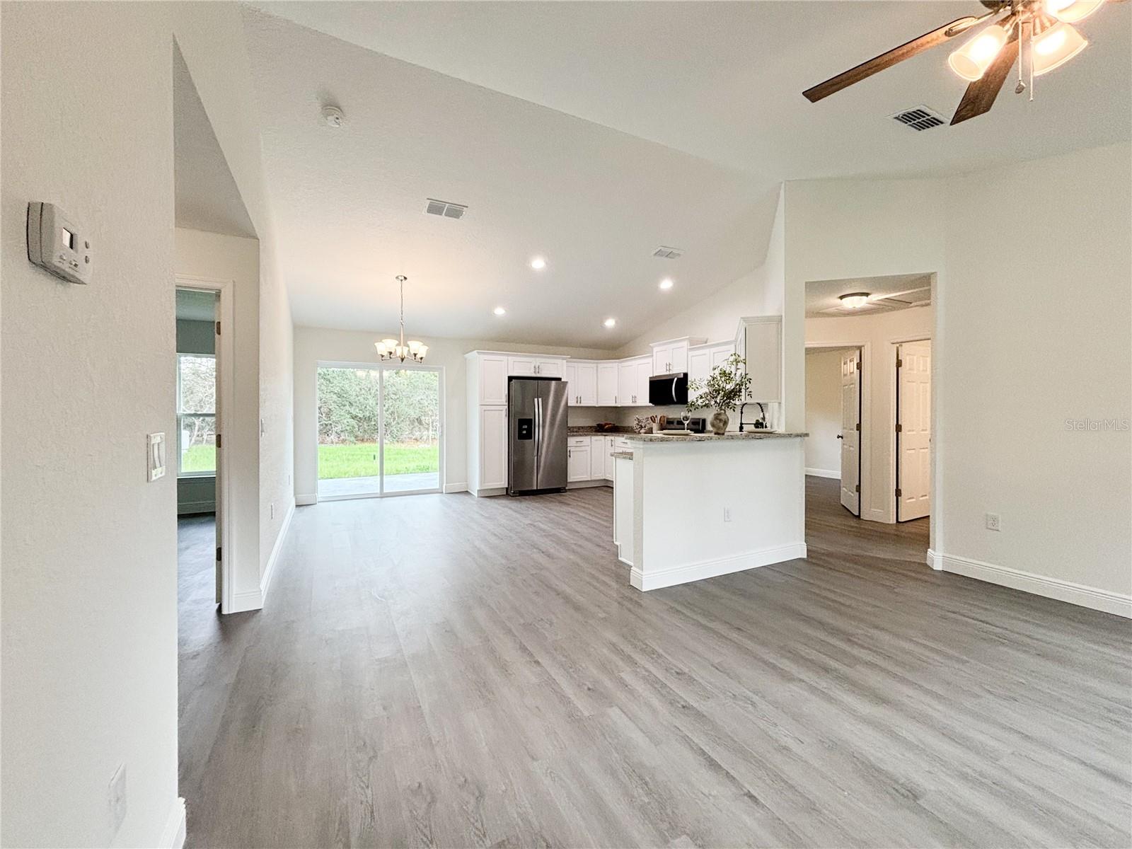 Image 15 of 72 For 2529 Breezy Point Drive