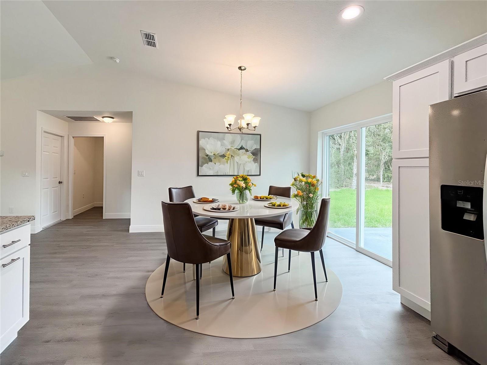 Image 19 of 72 For 2529 Breezy Point Drive