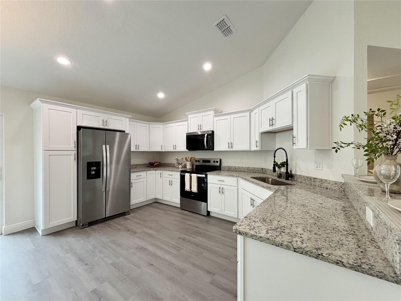 Image 23 of 72 For 2529 Breezy Point Drive