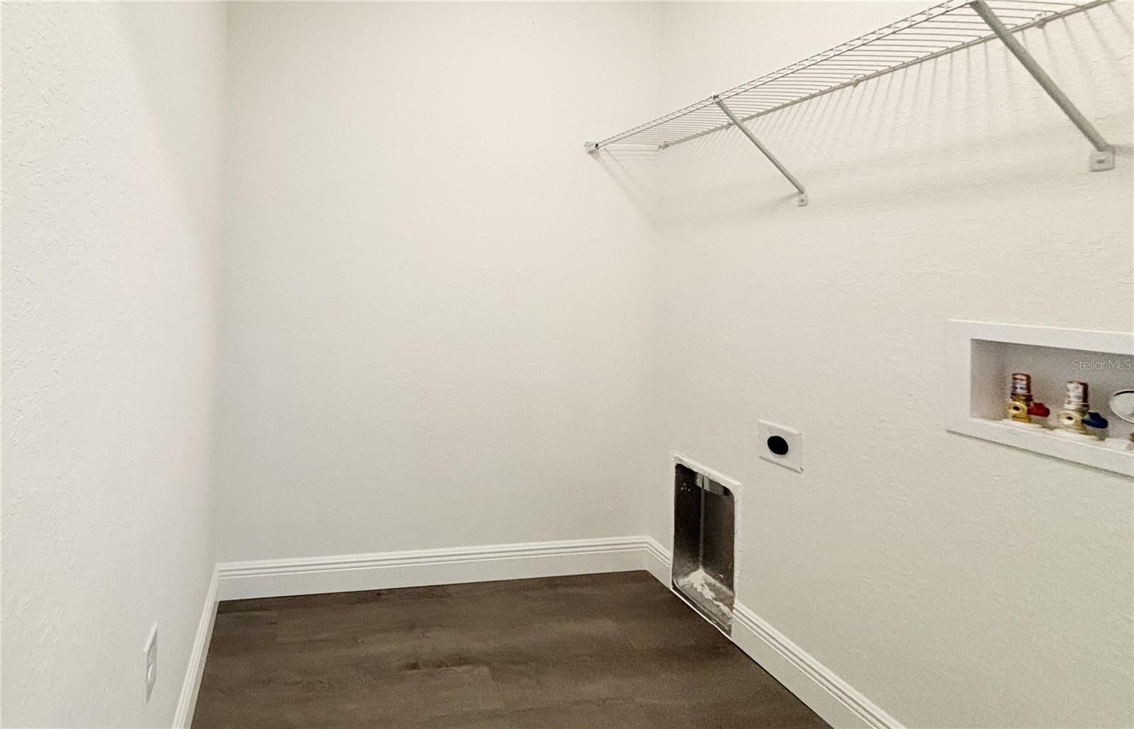 Image 29 of 72 For 2529 Breezy Point Drive