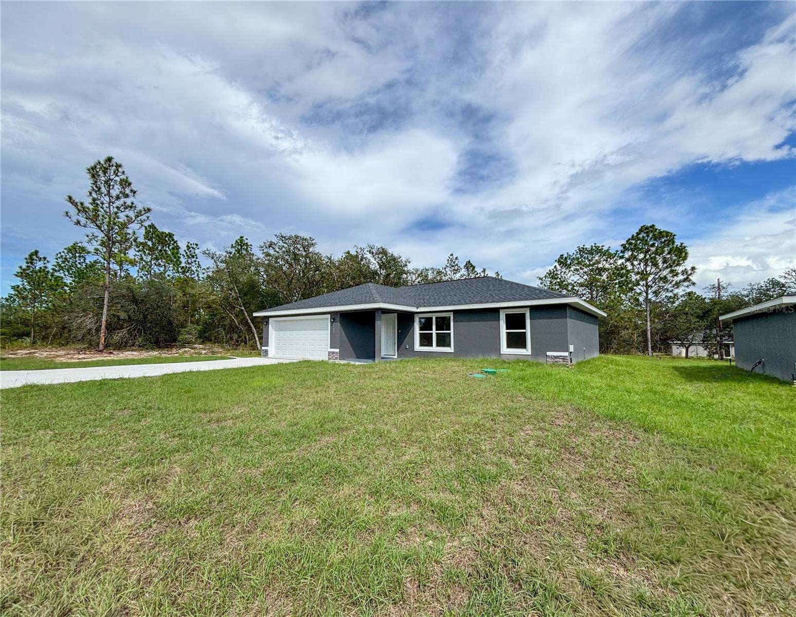 Image 3 of 72 For 2529 Breezy Point Drive