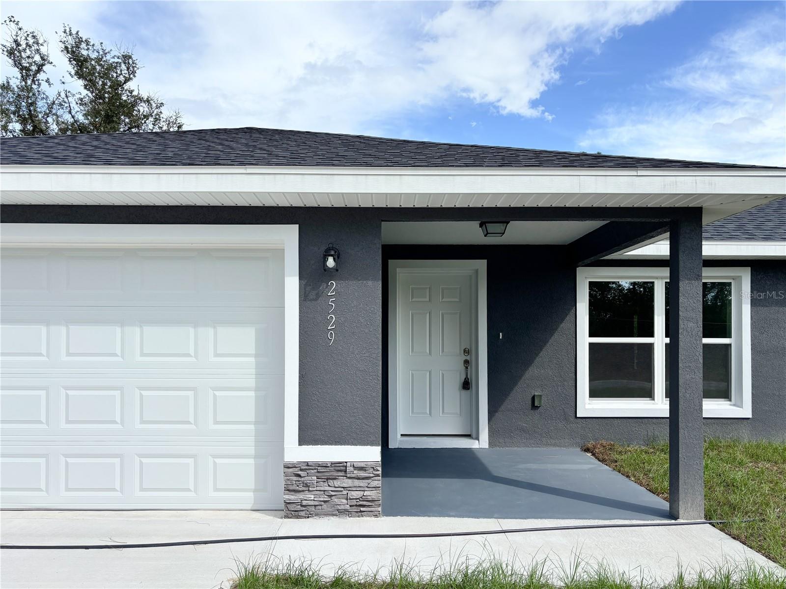 Image 5 of 72 For 2529 Breezy Point Drive