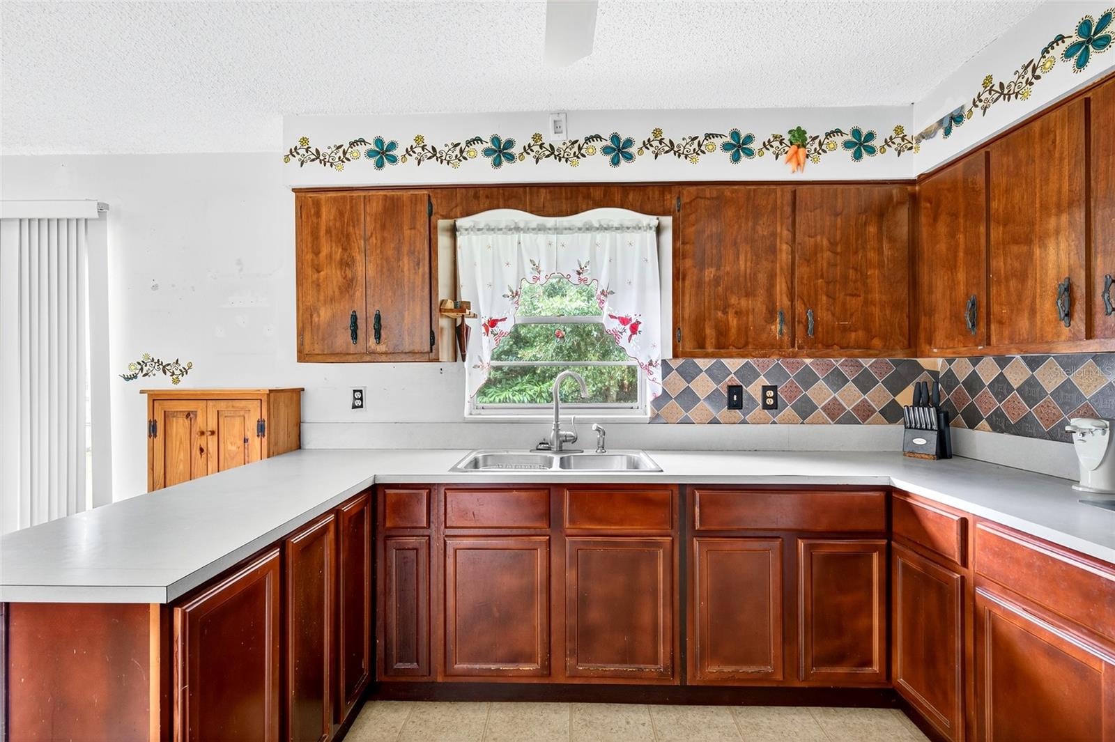 Image 14 of 53 For 6226 122nd Lane