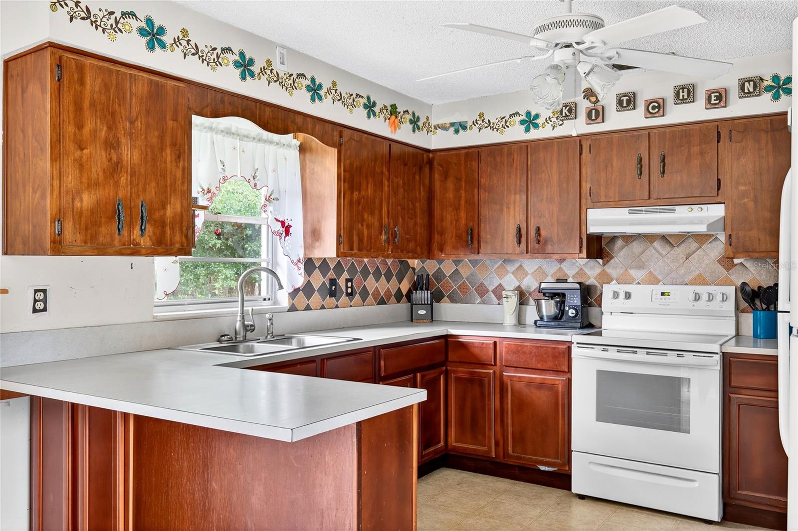 Image 21 of 53 For 6226 122nd Lane