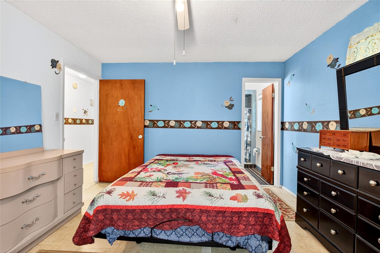 Image 22 of 53 For 6226 122nd Lane