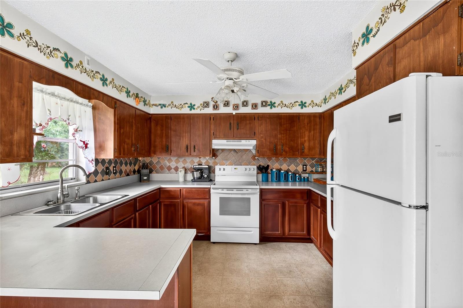 Image 7 of 53 For 6226 122nd Lane