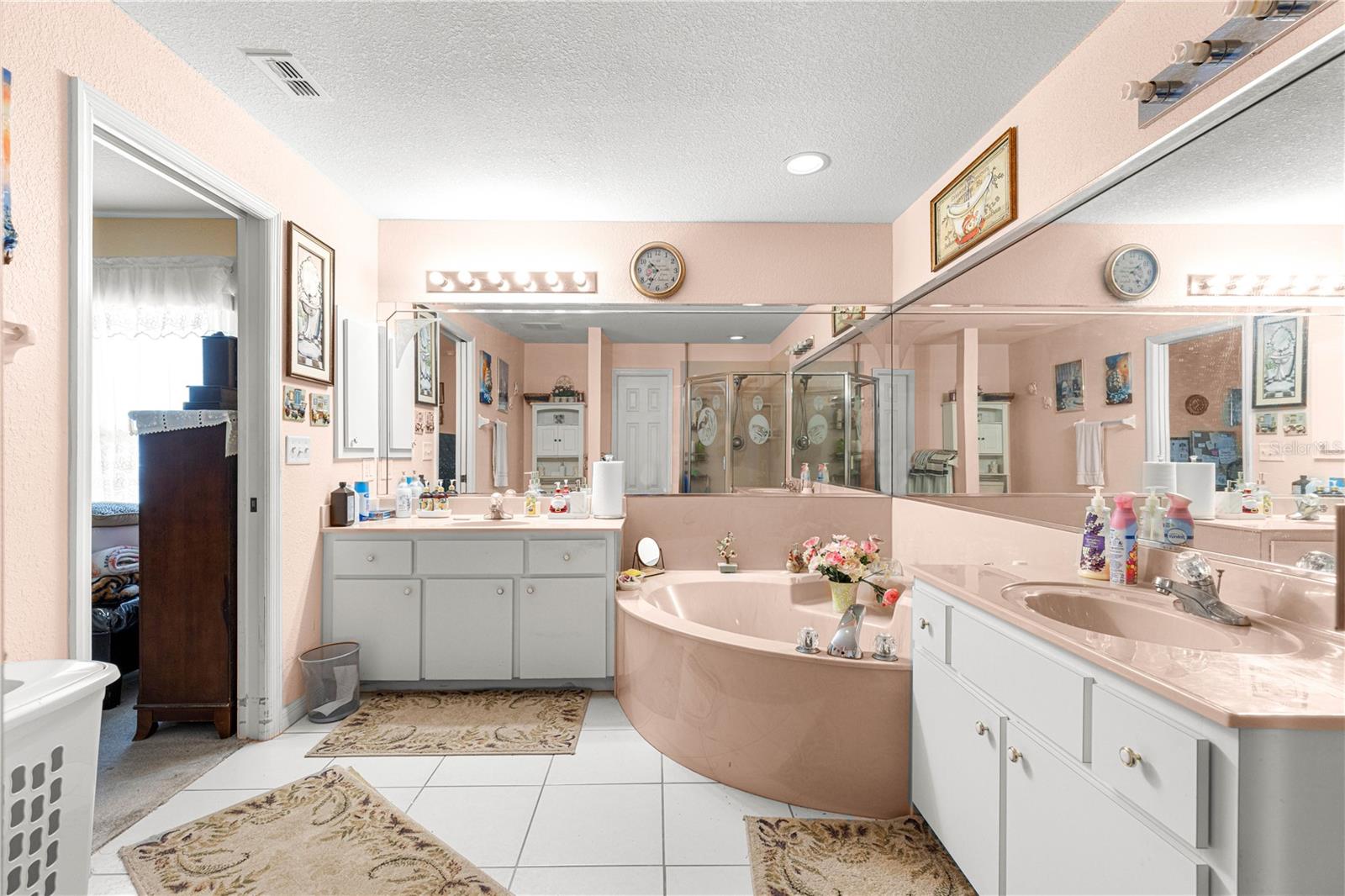 Image 20 of 39 For 416 Marion Oaks Lane