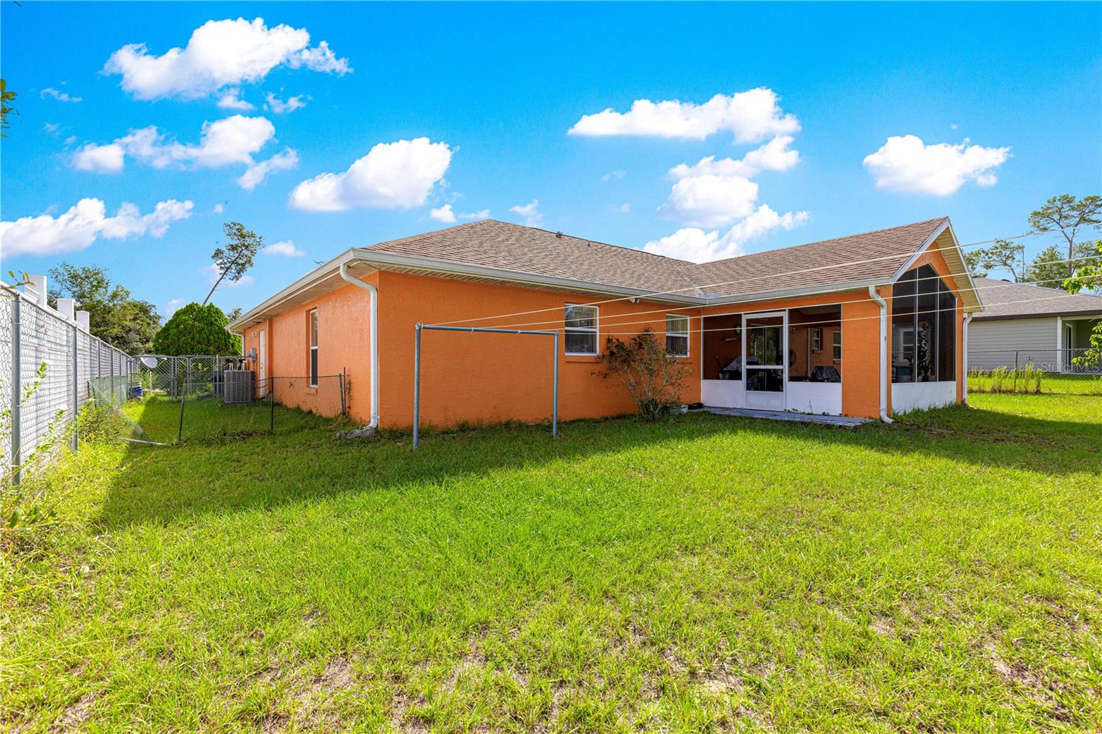 Image 30 of 39 For 416 Marion Oaks Lane