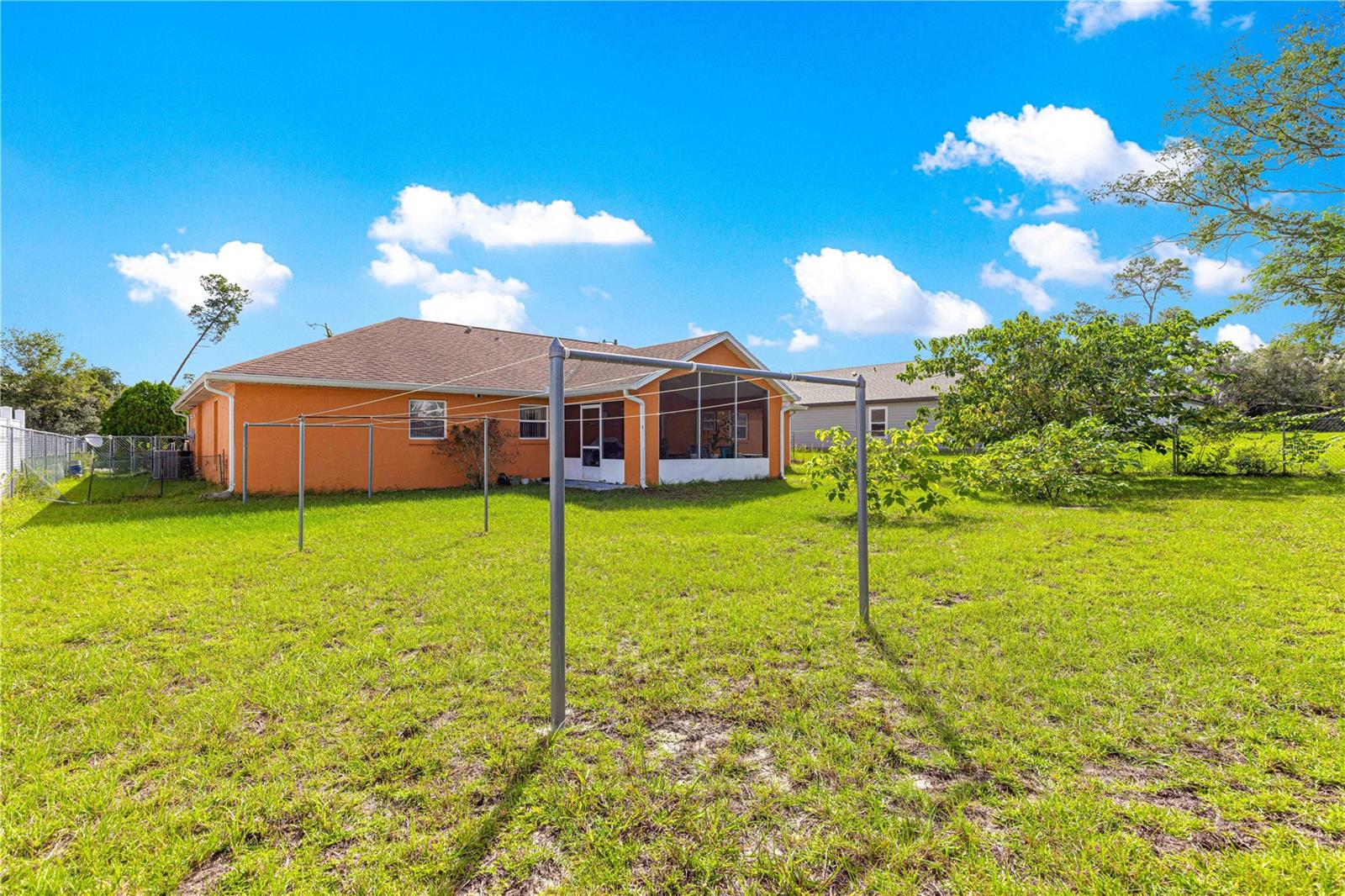 Image 31 of 39 For 416 Marion Oaks Lane