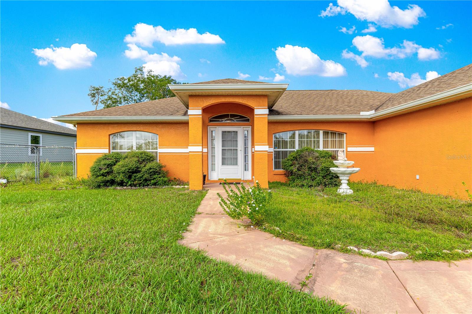 Image 34 of 39 For 416 Marion Oaks Lane