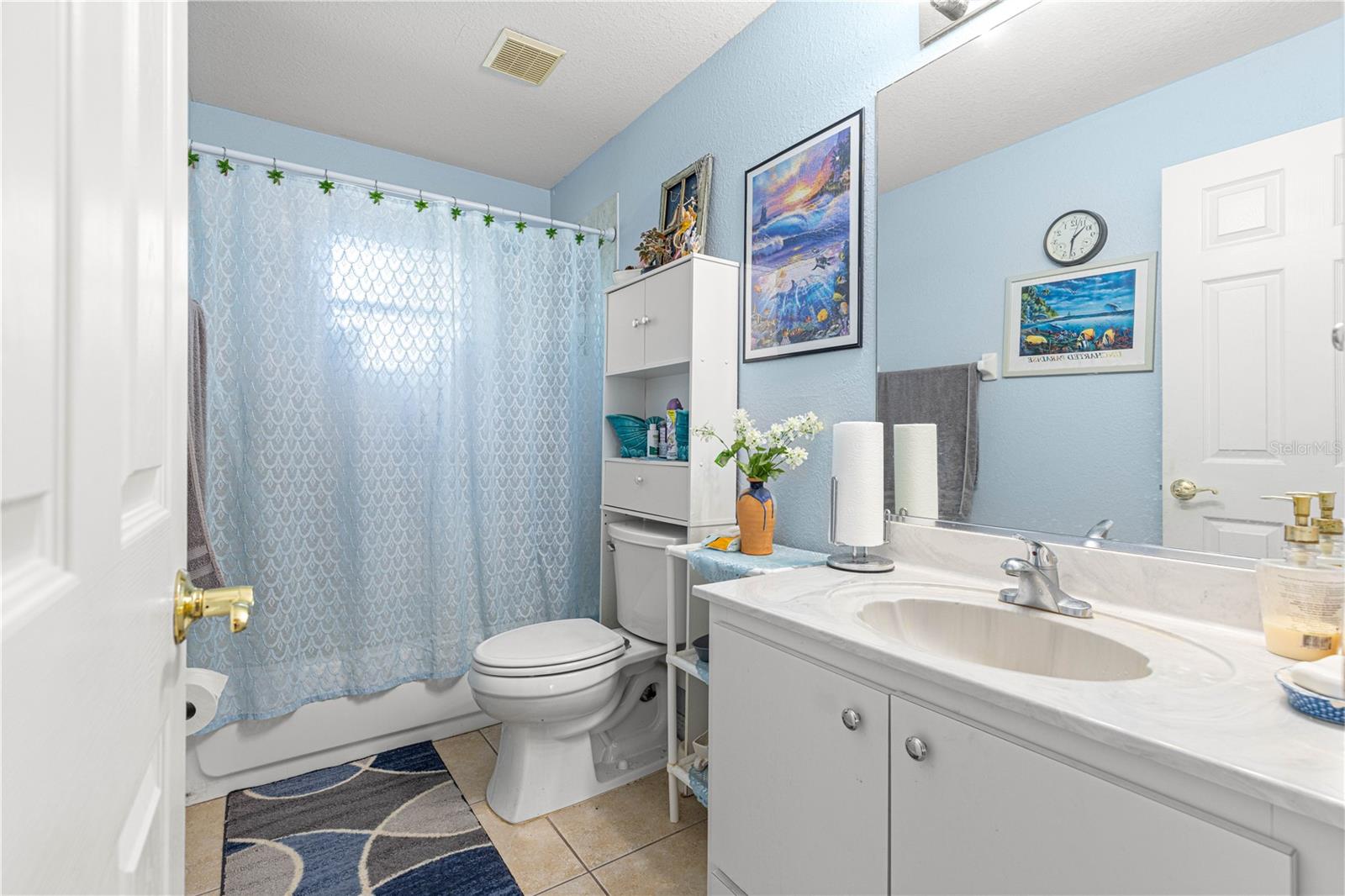 Image 4 of 39 For 416 Marion Oaks Lane