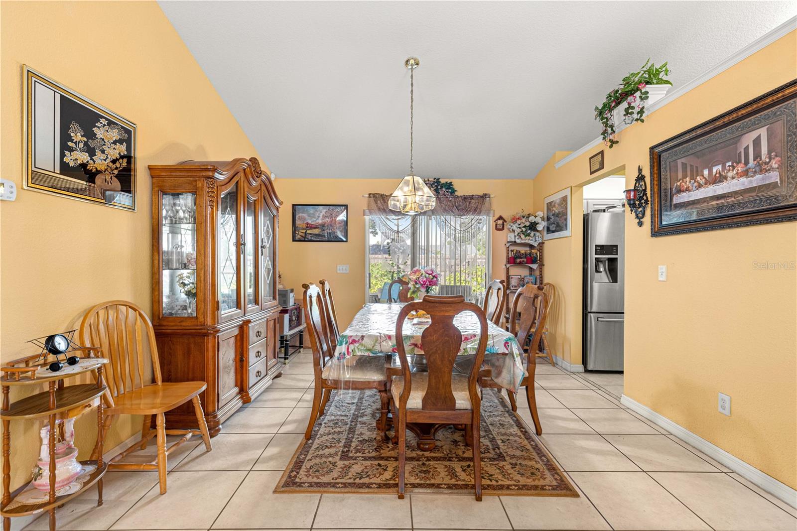 Image 9 of 39 For 416 Marion Oaks Lane