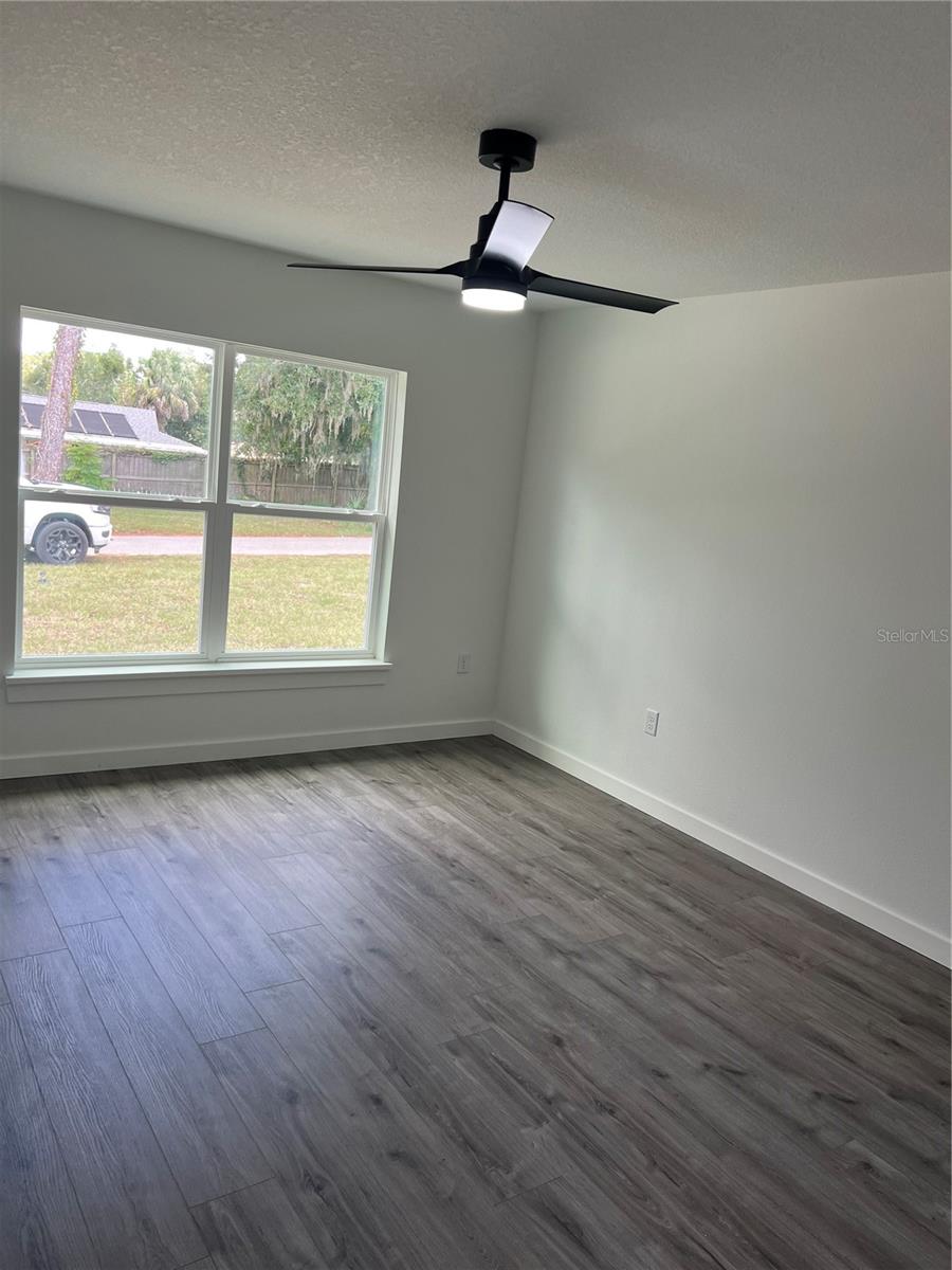 Image 10 of 40 For 184 44th Avenue