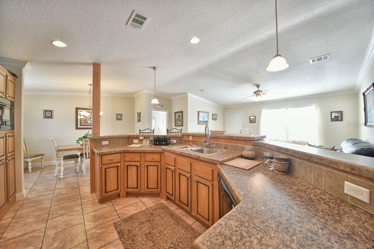 Image 18 of 36 For 6871 84th Place