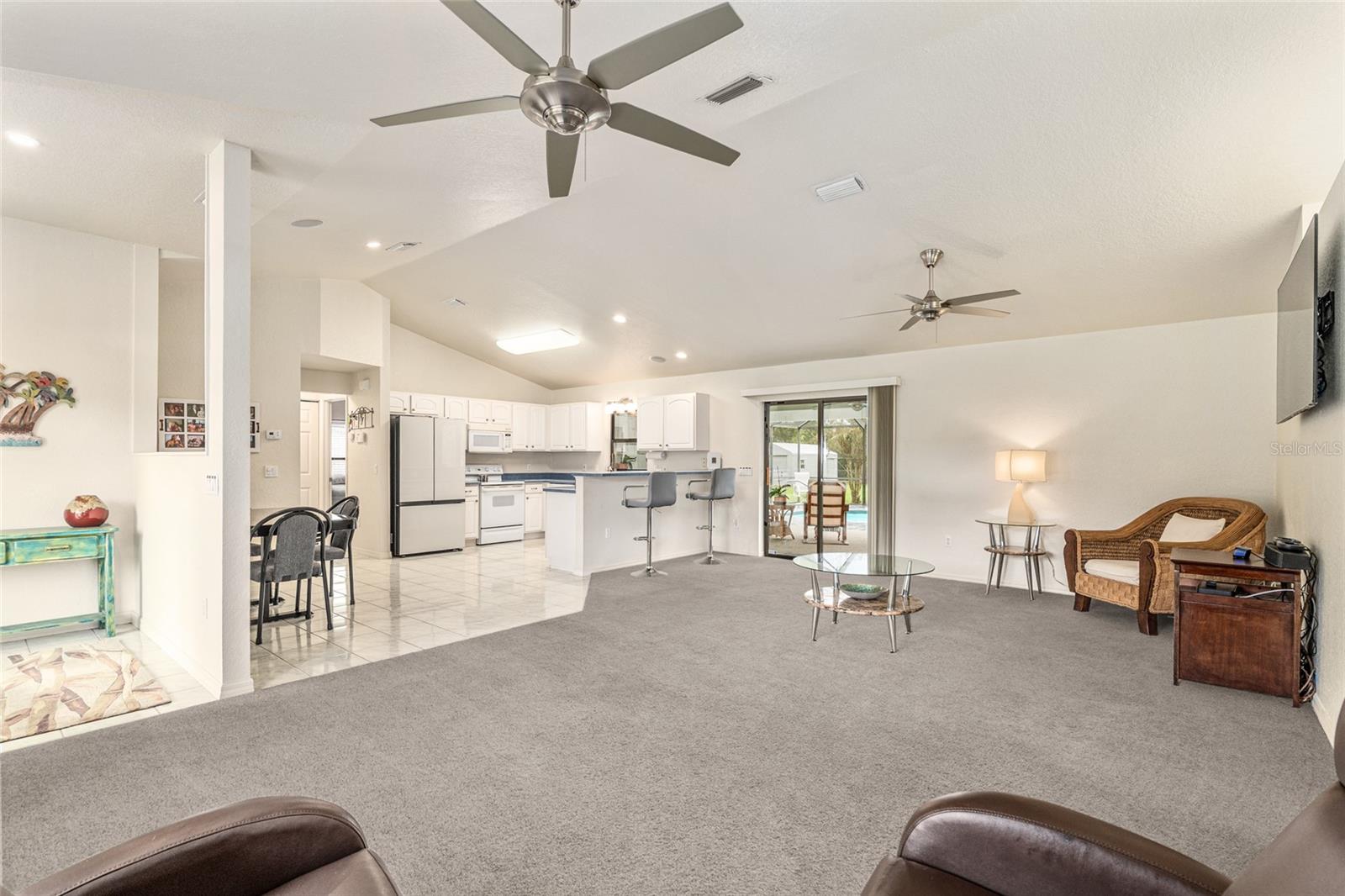 Image 18 of 53 For 6170 85th Lane