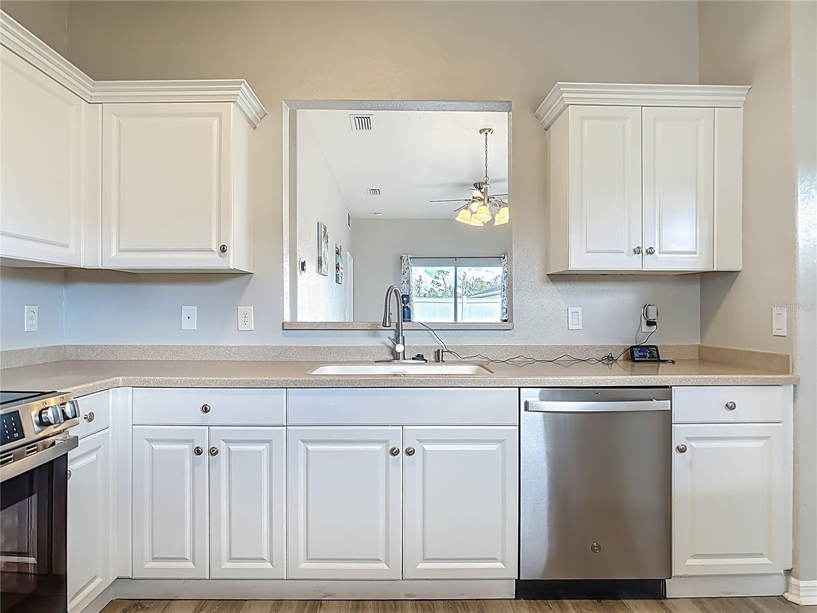 Image 13 of 49 For 4270 Tree Tops Drive