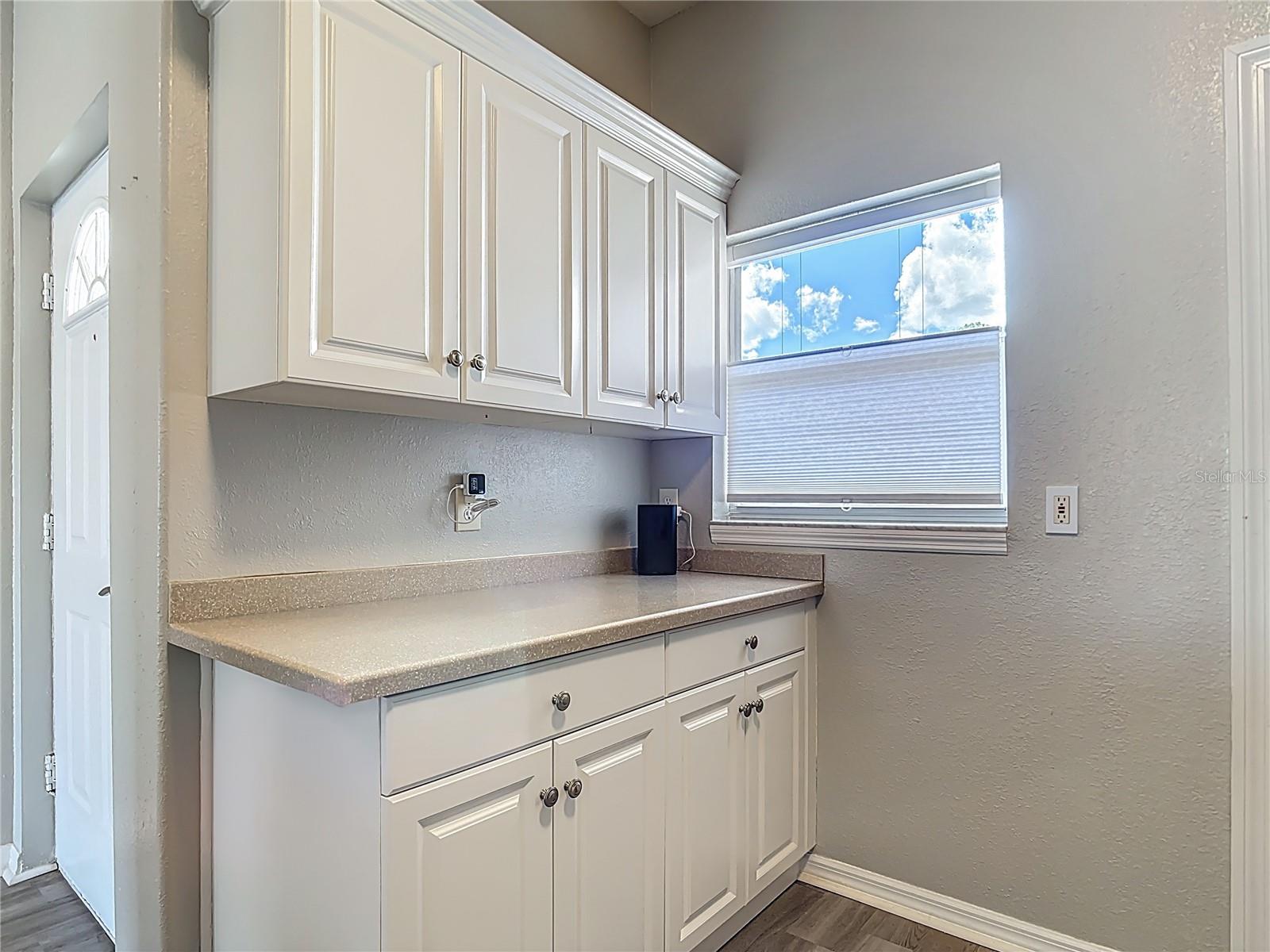 Image 16 of 49 For 4270 Tree Tops Drive