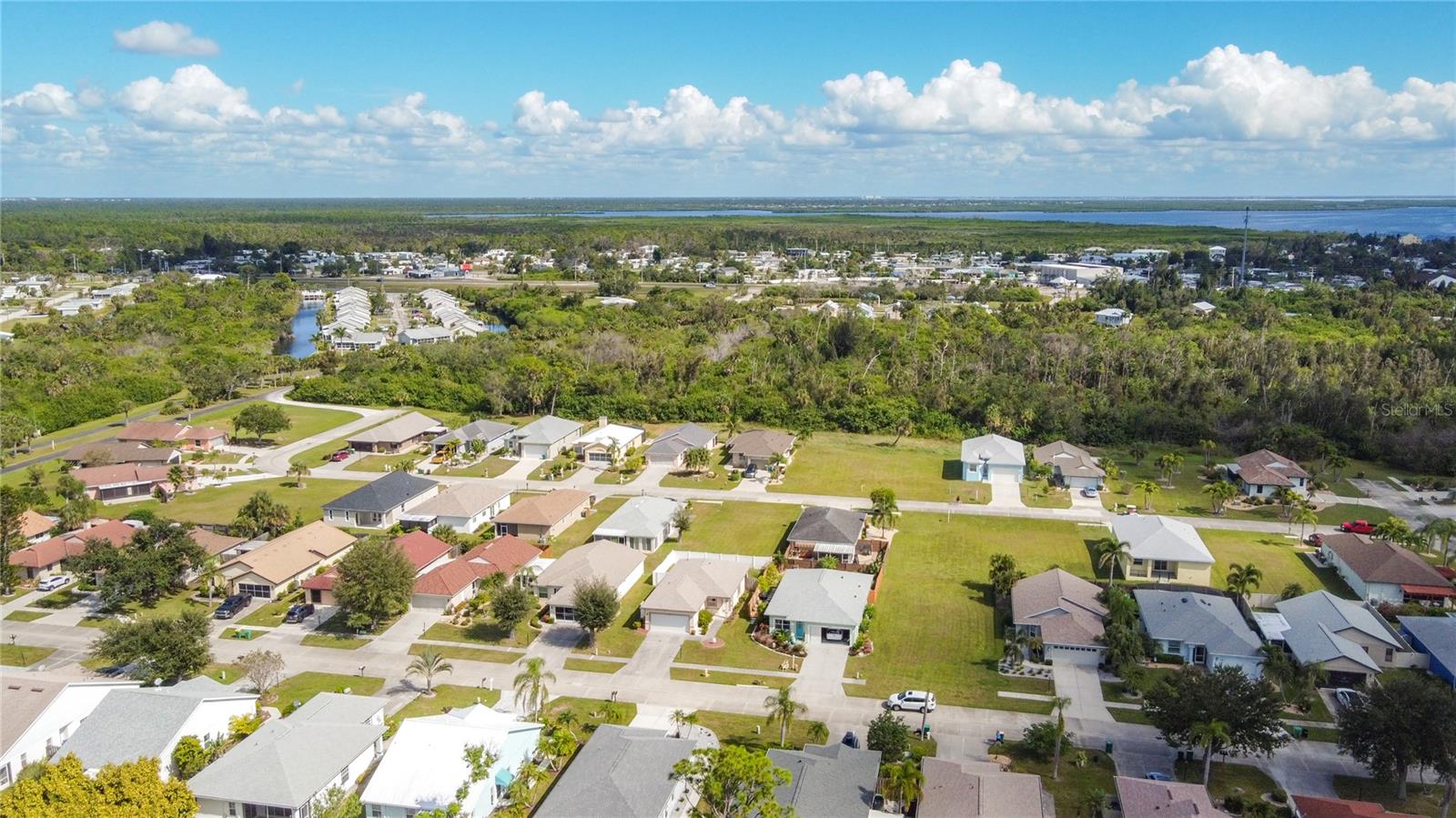 Image 37 of 49 For 4270 Tree Tops Drive