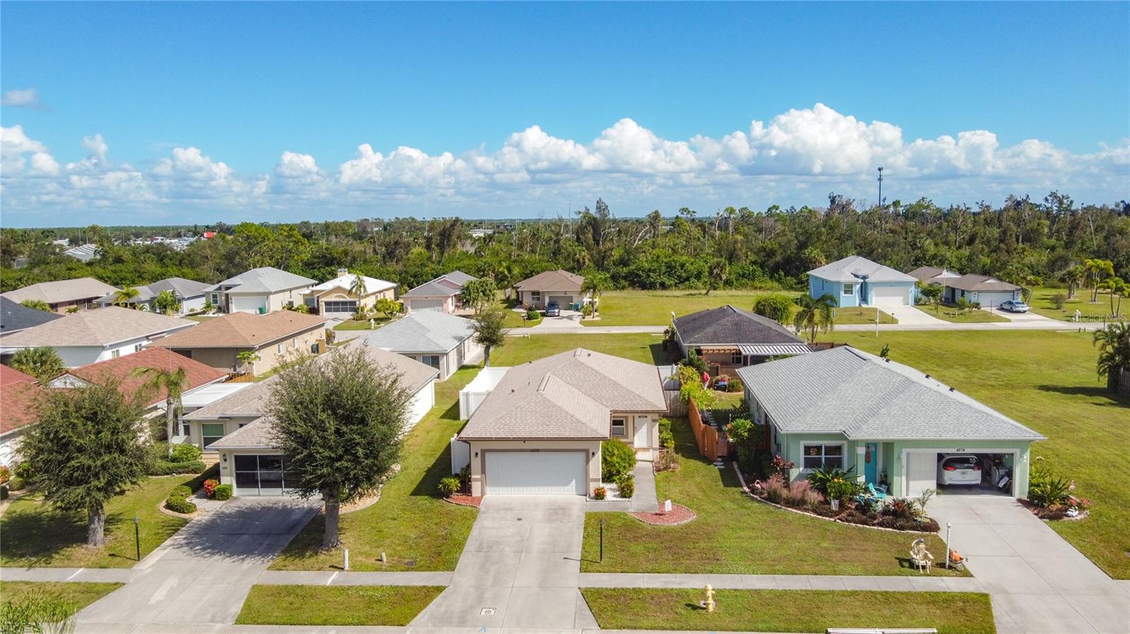 Image 5 of 49 For 4270 Tree Tops Drive