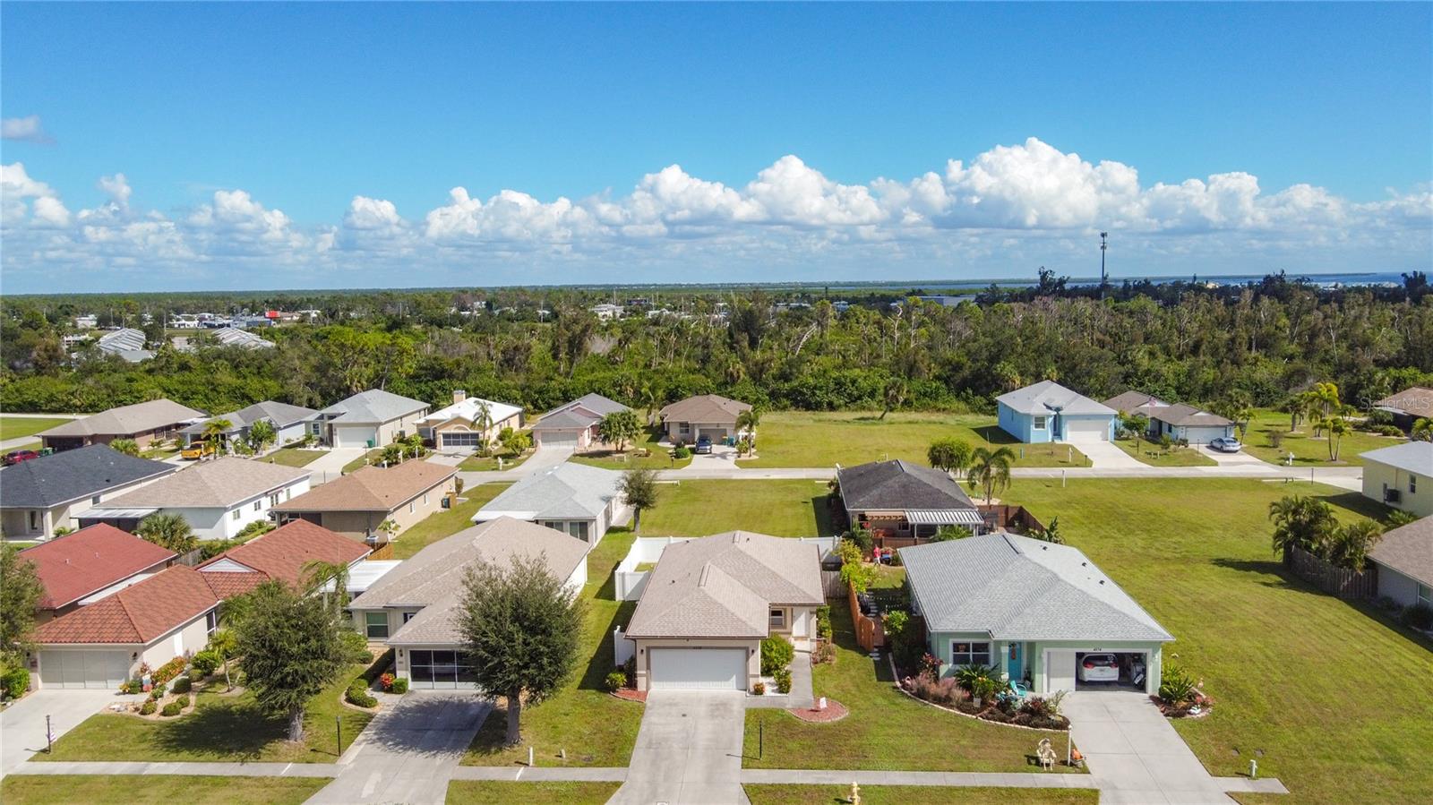 Image 6 of 49 For 4270 Tree Tops Drive