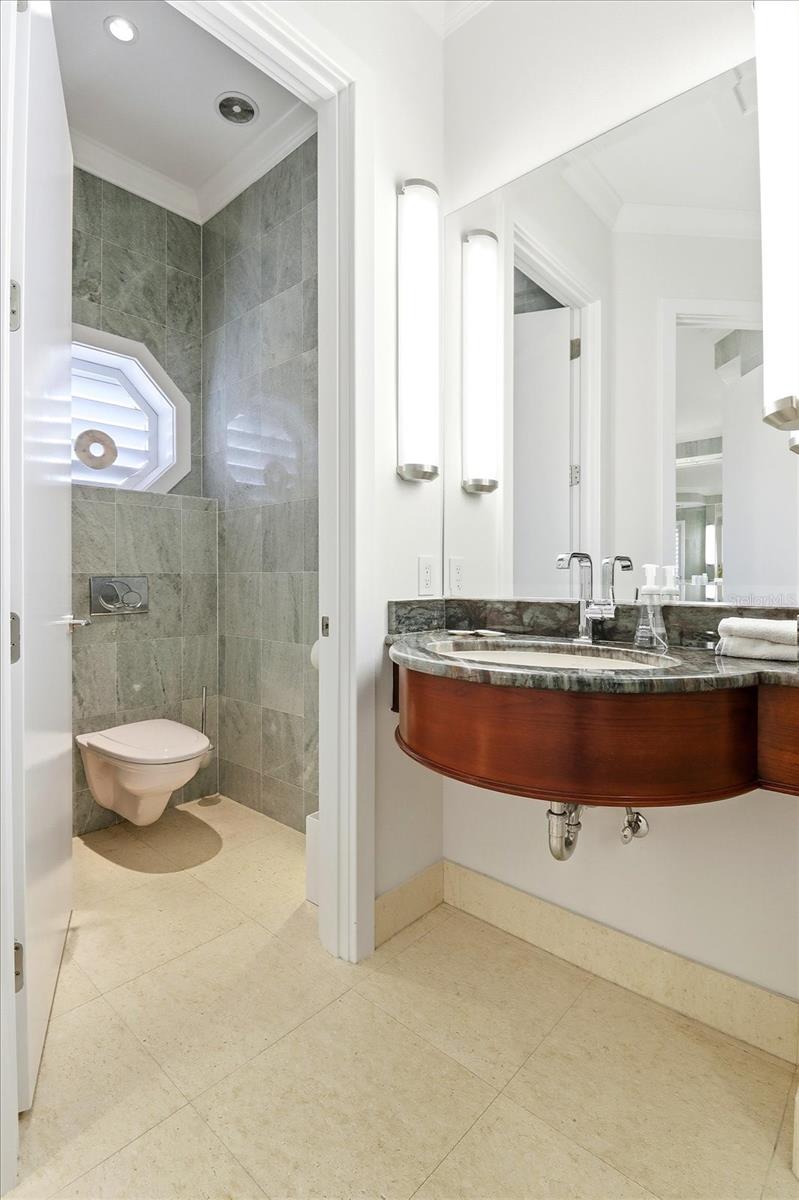 Listing photo id 34 for 4645 Pine Valley Loop
