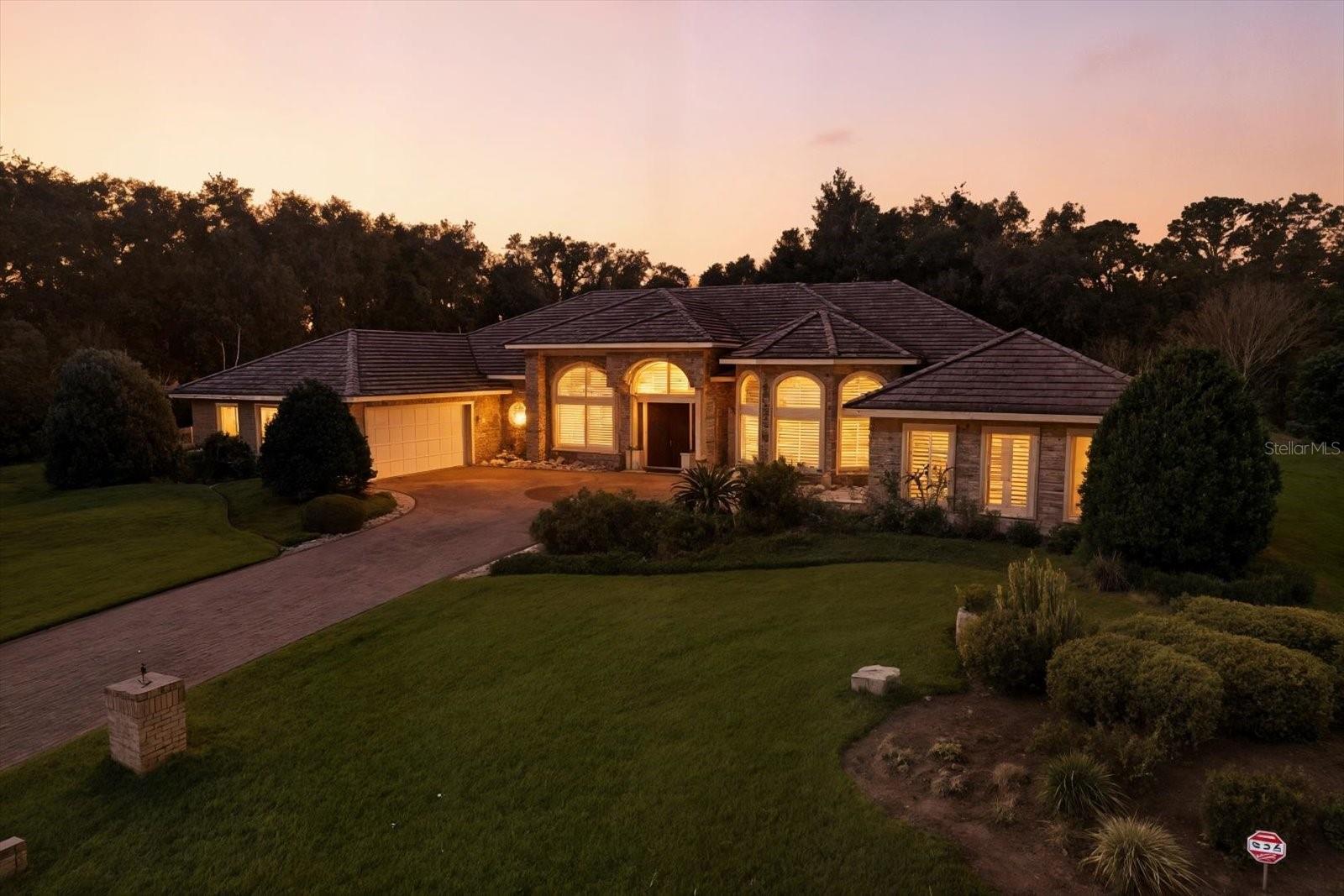 Listing photo id 57 for 4645 Pine Valley Loop