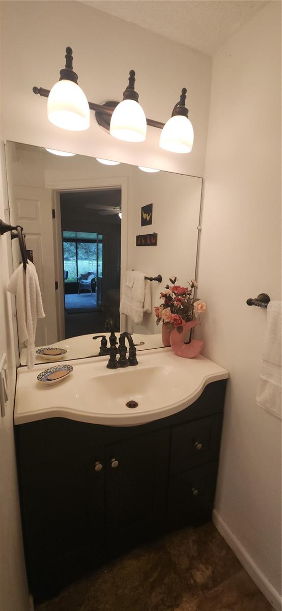 Image 14 of 49 For 15600 36th Street