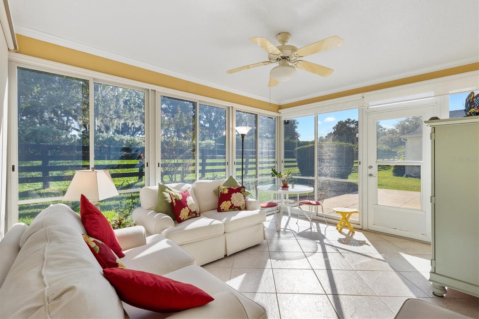 Image 29 of 42 For 939 Livingston Loop