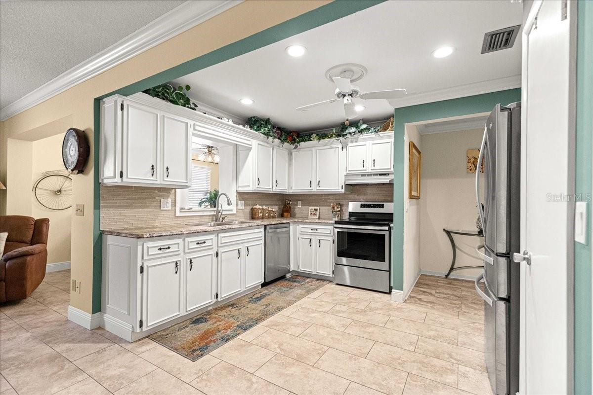 Image 13 of 30 For 8873 95th Street D