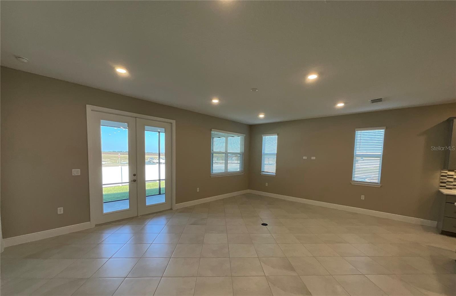 Image 5 of 19 For 7727 57 Place