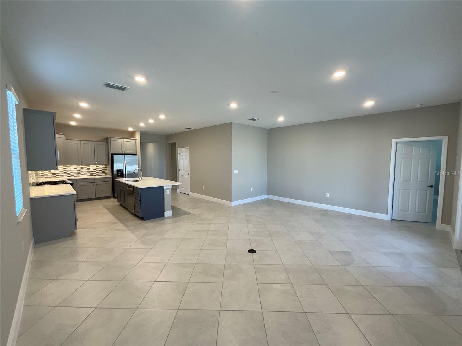 Image 6 of 19 For 7727 57 Place