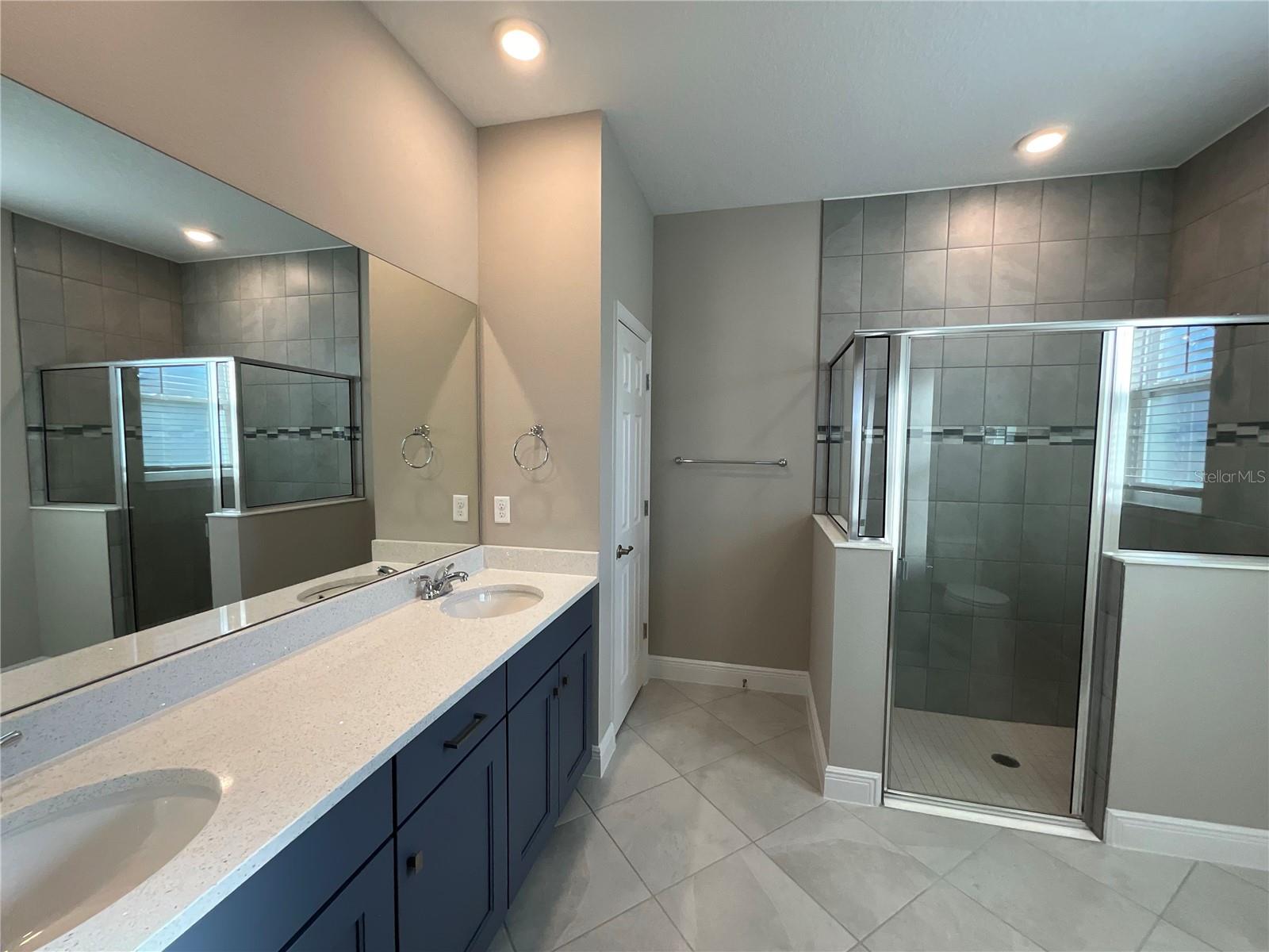 Image 7 of 19 For 7727 57 Place