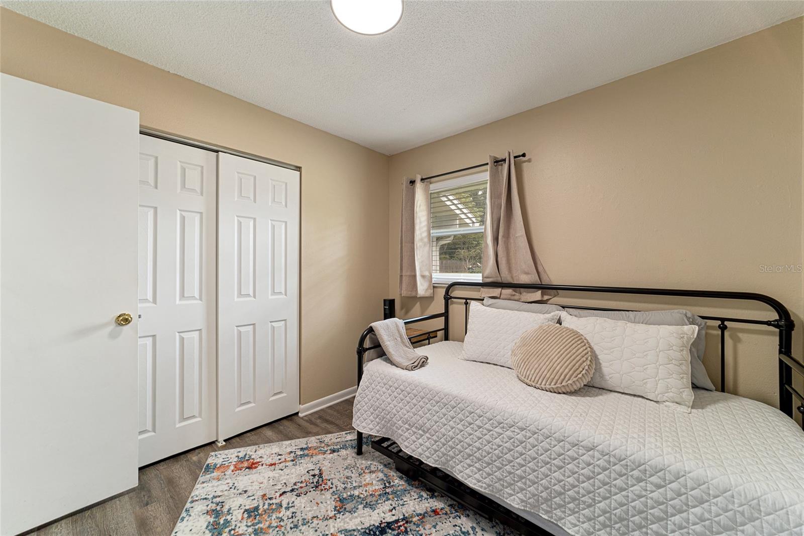 Image 20 of 29 For 1148 33rd Avenue