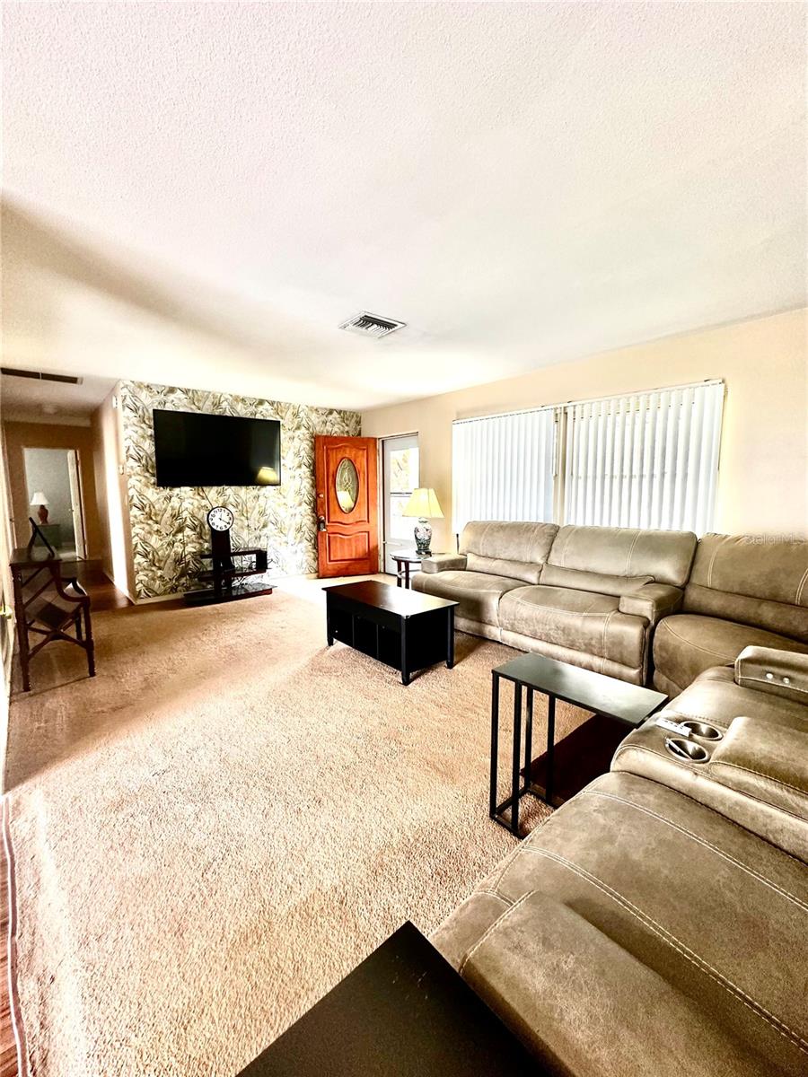 Image 21 of 49 For 764 13th Street