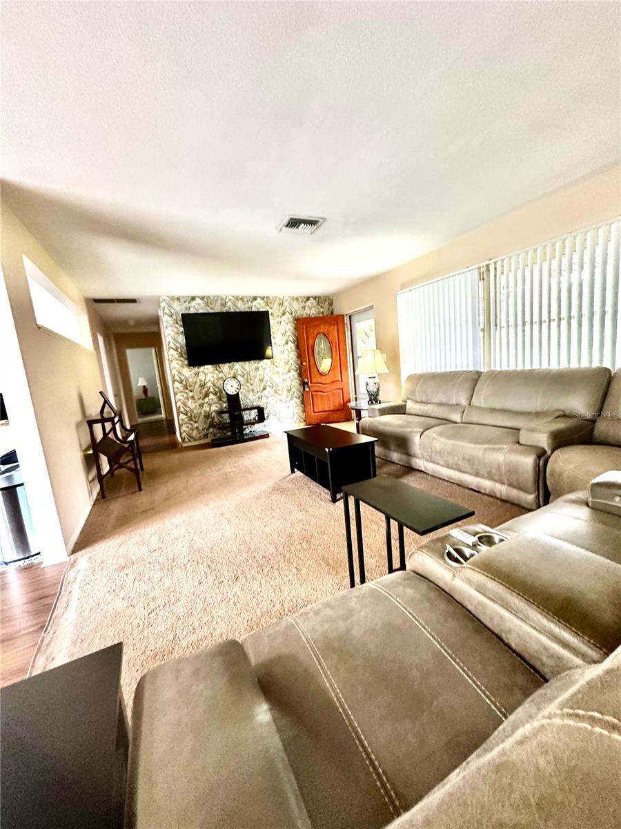 Image 22 of 49 For 764 13th Street