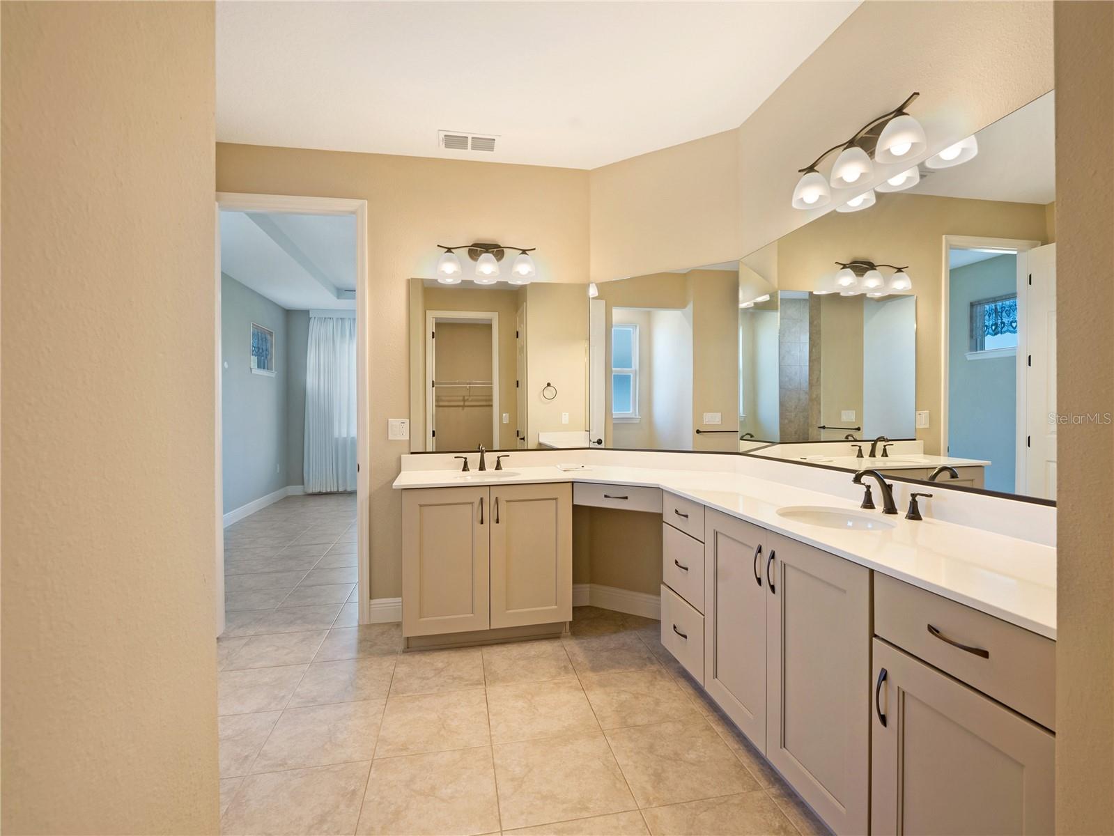 Image 21 of 34 For 9707 79th Lane Road