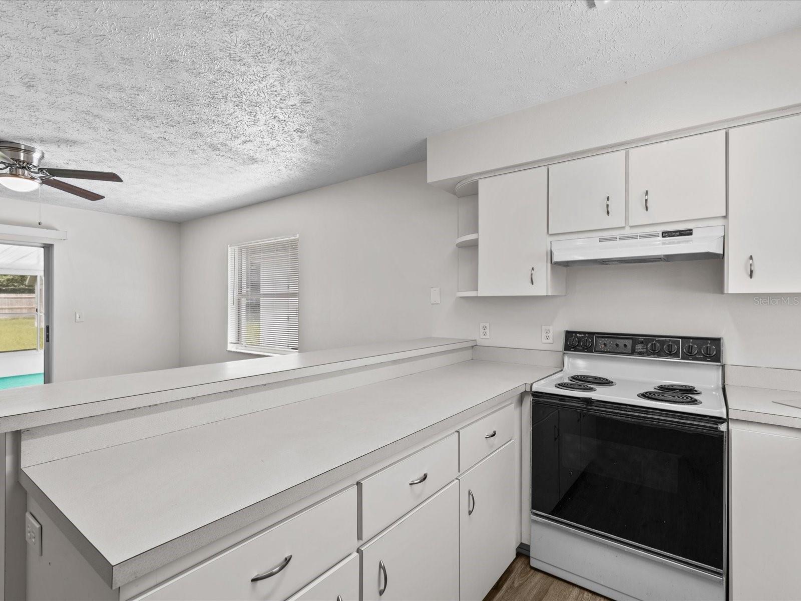 Image 12 of 28 For 14080 46th Court